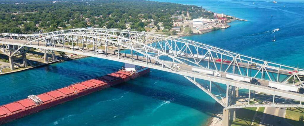 Bridge connecting the U.S. and Canada for Canadian customs brokerage 